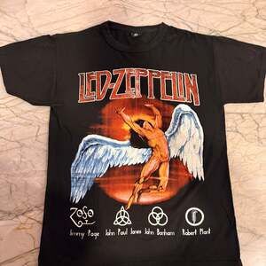 Led Zeppelin Led Zeppelin t-shirt Men size M  Made in Mexico in era evil tag